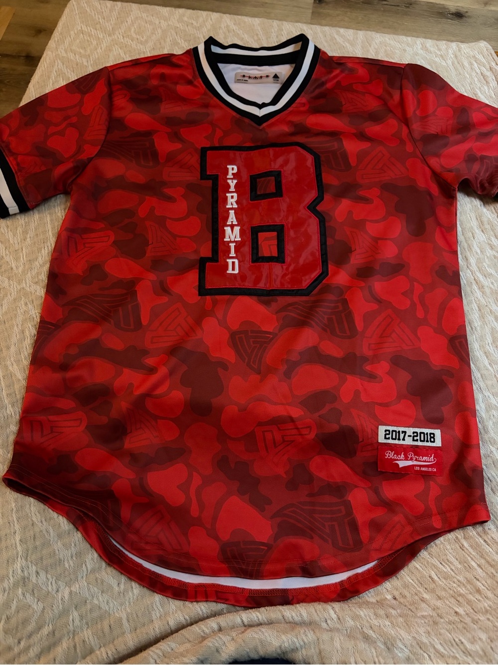 Black Pyramid Red Camo Jersey